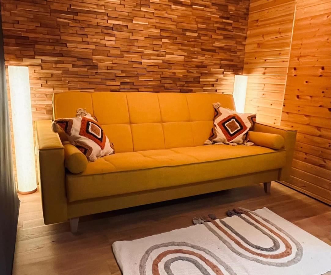 Moodysun Studio, Remote Tiny Home Comarnic Eksteriør bilde
