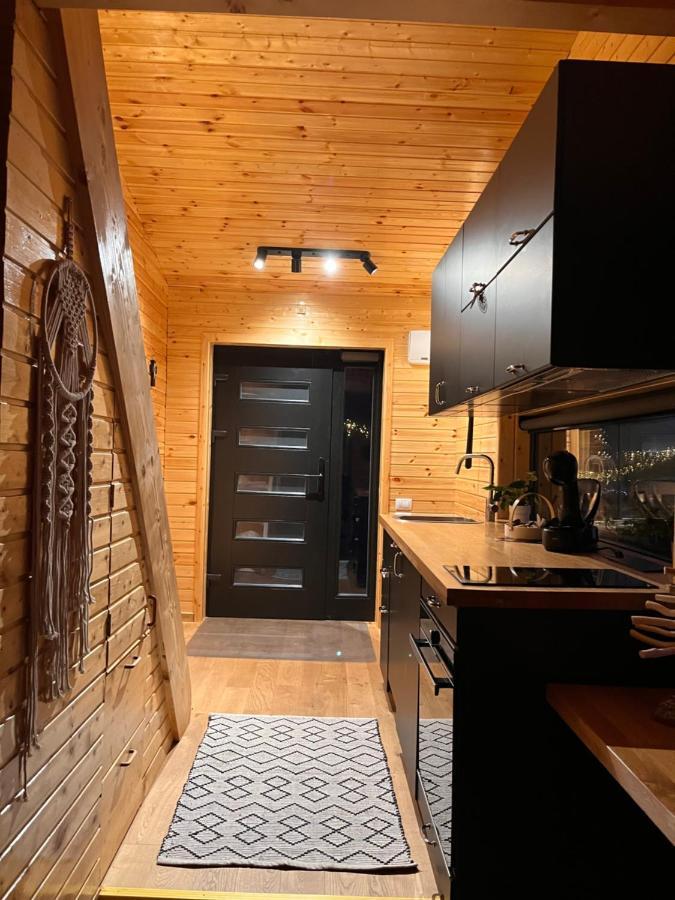 Moodysun Studio, Remote Tiny Home Comarnic Eksteriør bilde