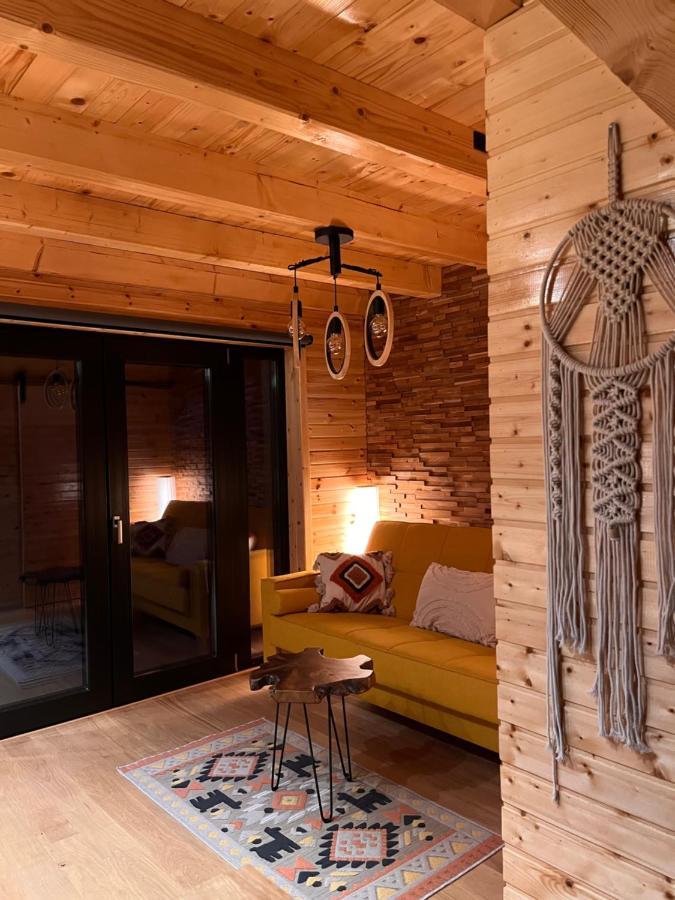 Moodysun Studio, Remote Tiny Home Comarnic Eksteriør bilde