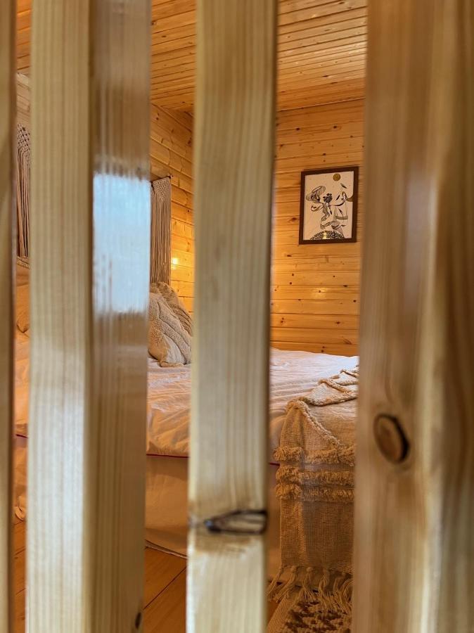 Moodysun Studio, Remote Tiny Home Comarnic Eksteriør bilde