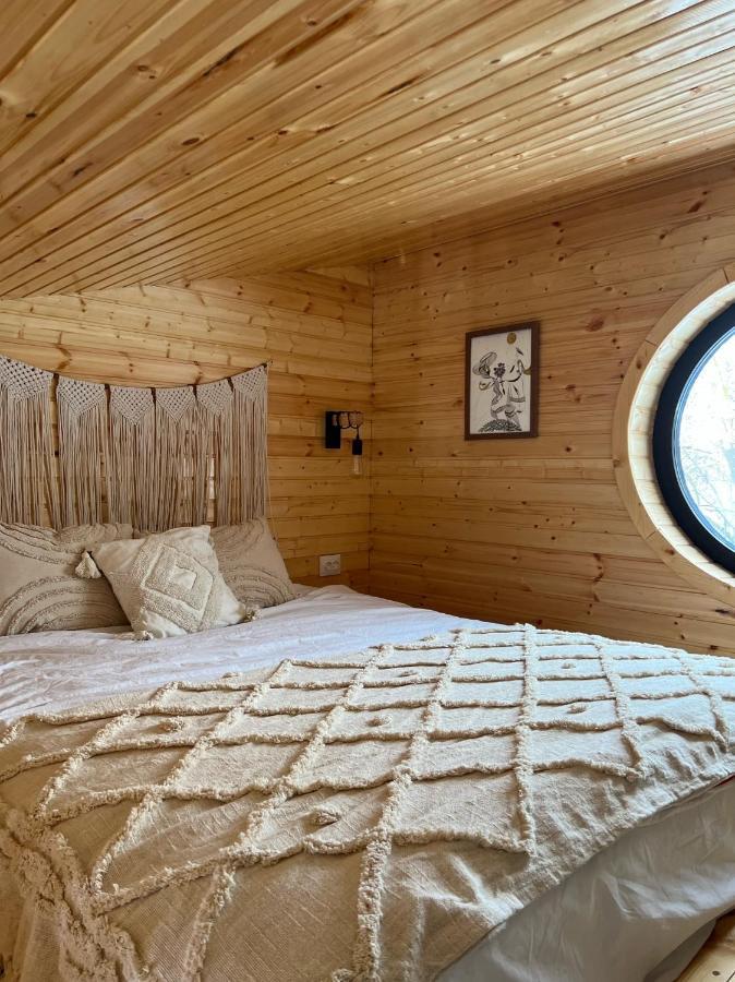 Moodysun Studio, Remote Tiny Home Comarnic Eksteriør bilde