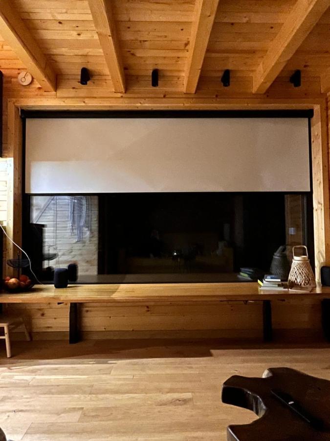 Moodysun Studio, Remote Tiny Home Comarnic Eksteriør bilde